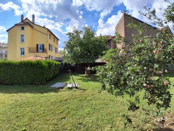 Maison 9 pièces 250 m²