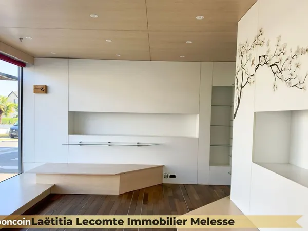 Local commercial 55 m² Melesse