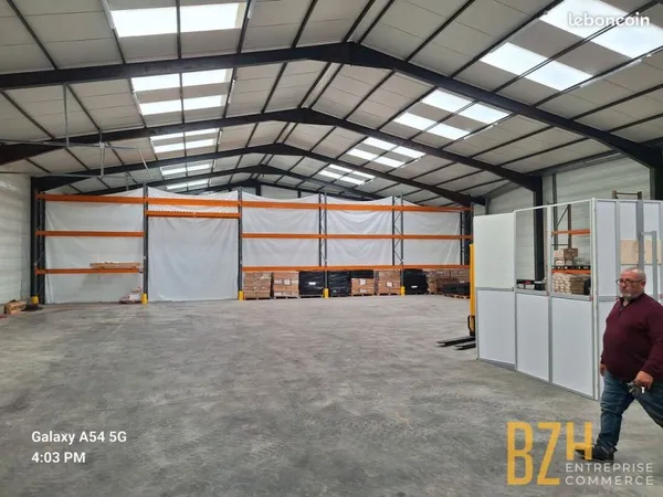 Local 282 m² VANNES