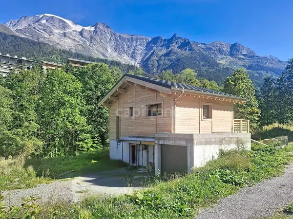 Chalet à vendre proche du village - LES CONTAMINES MONTJOIE (74)