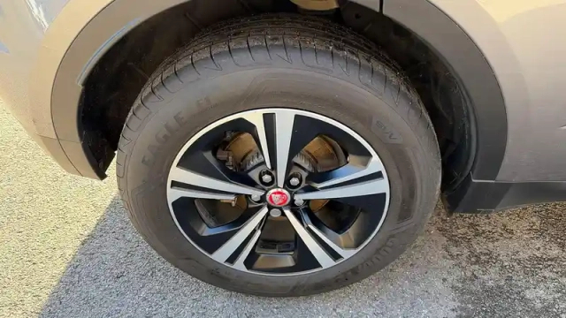 Jaguar E-Pace 2.0 p200 ch flexfuel mhev awd bva — photo 29