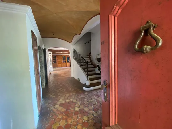 Maison Le Revest Les Eaux 10 pièce(s) 399 m2