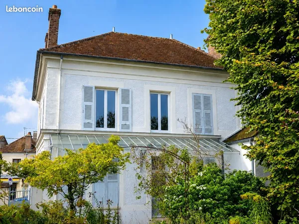 Propriété 7 pièces 185 m²