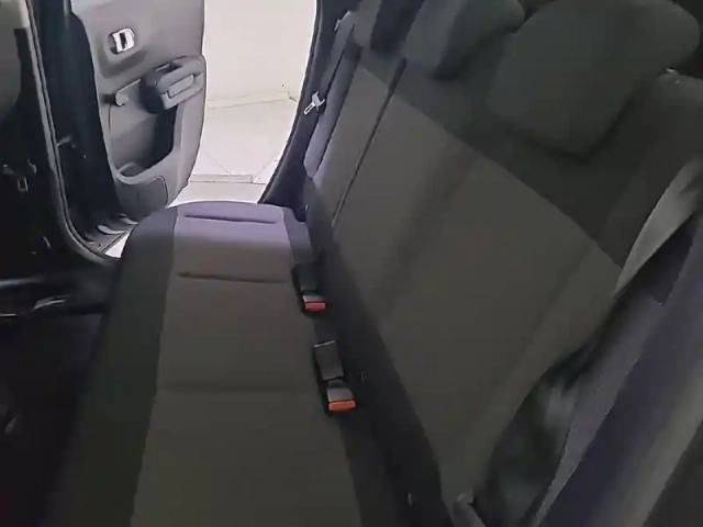 Citroën C3 Aircross puretech 110 s&amp;s bvm6 — photo 32