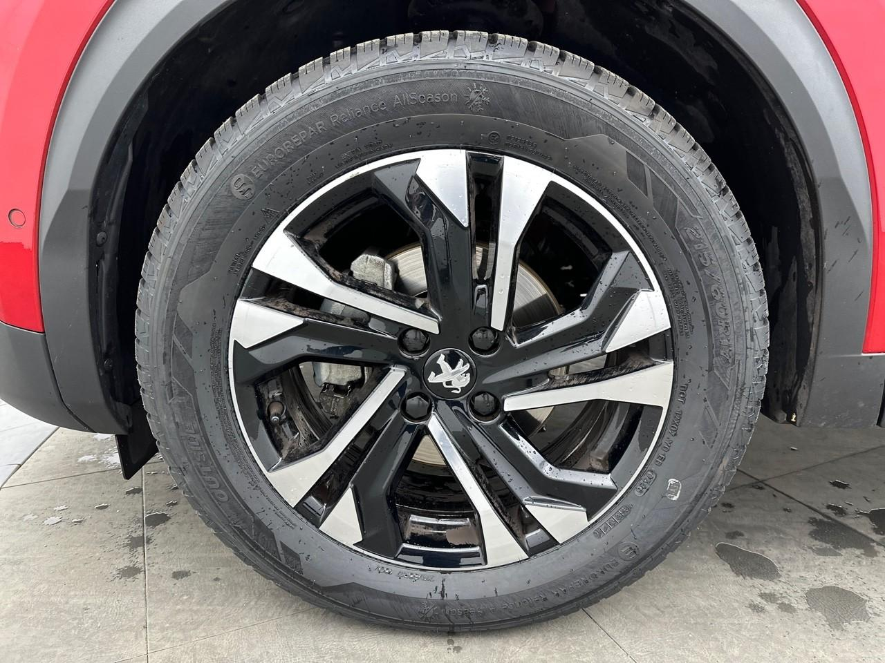Peugeot 2008 puretech 130 s&s eat8 gt — photo 14