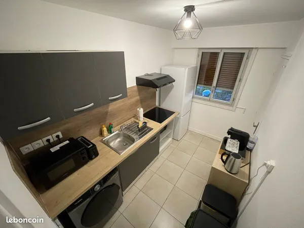 Colocation de 3 chambres Jeunes Etudiantes/travailleuse meublée à Sarcelles