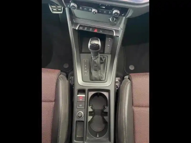 Audi Q3 sportback 35 tfsi 150ch s line s tronic 7 — photo 12
