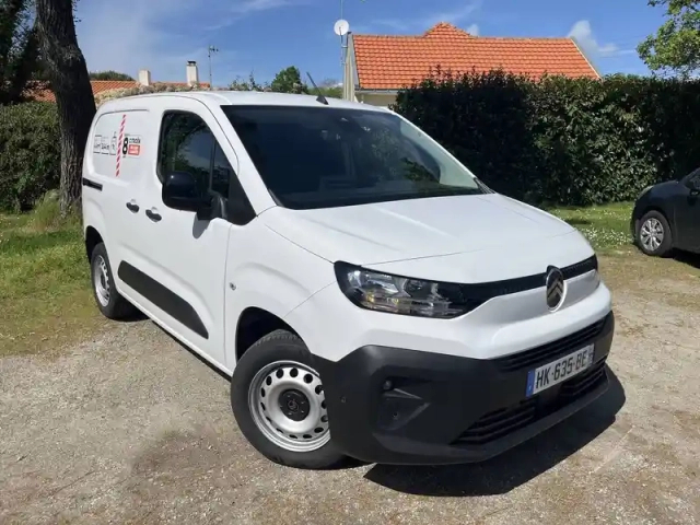 Citroën Berlingo van taille m 1000kg bluehdi 130 s&amp;s bvm6 — photo 1