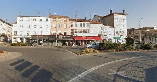 Local commercial 120 m²