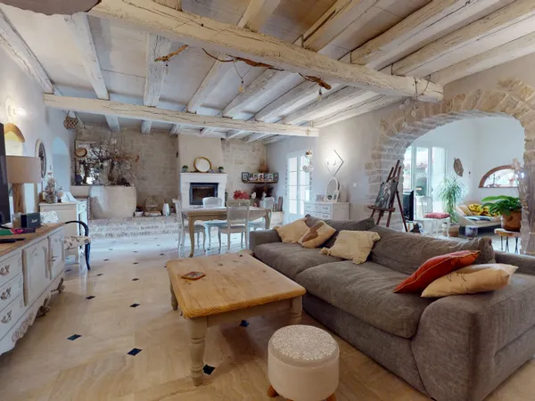 COULOMBIERS - MAISON DE CHARME - 4 CHAMBRES - APPARTEMENT