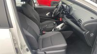 Toyota Yaris 70 VVT-i Dynamic 5p MY22 — photo 15
