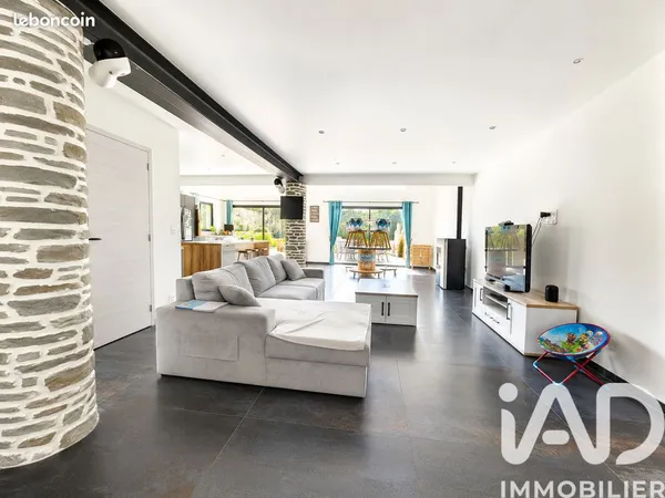Maison 6 pièces 180 m²