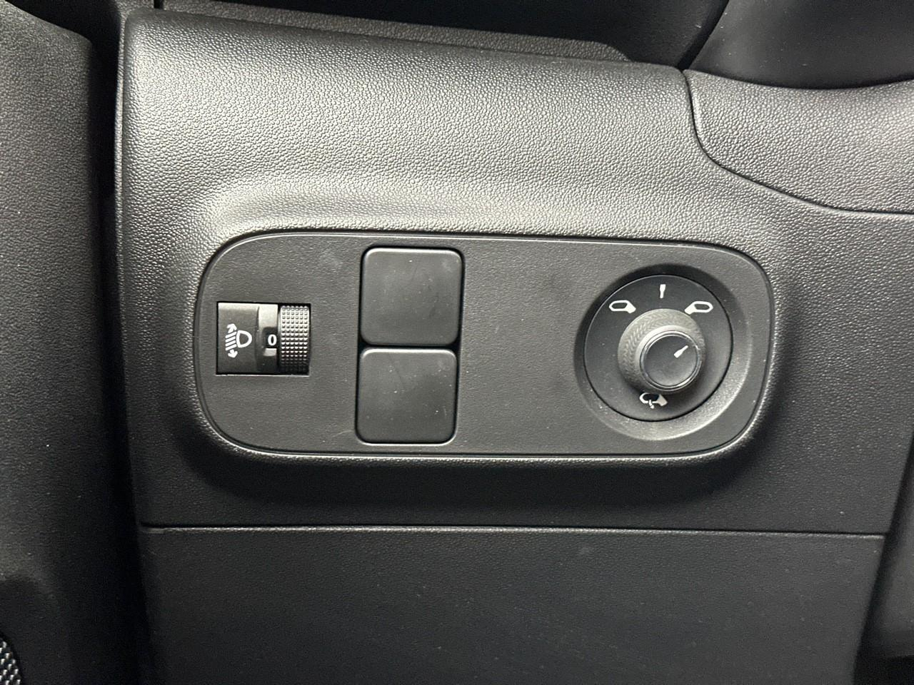 Citroën C3 puretech 110 s&s eat6 shine — photo 16