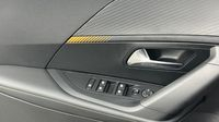 Peugeot 2008 1.2 PureTech 130ch S&S Roadtrip EAT8 — photo 19