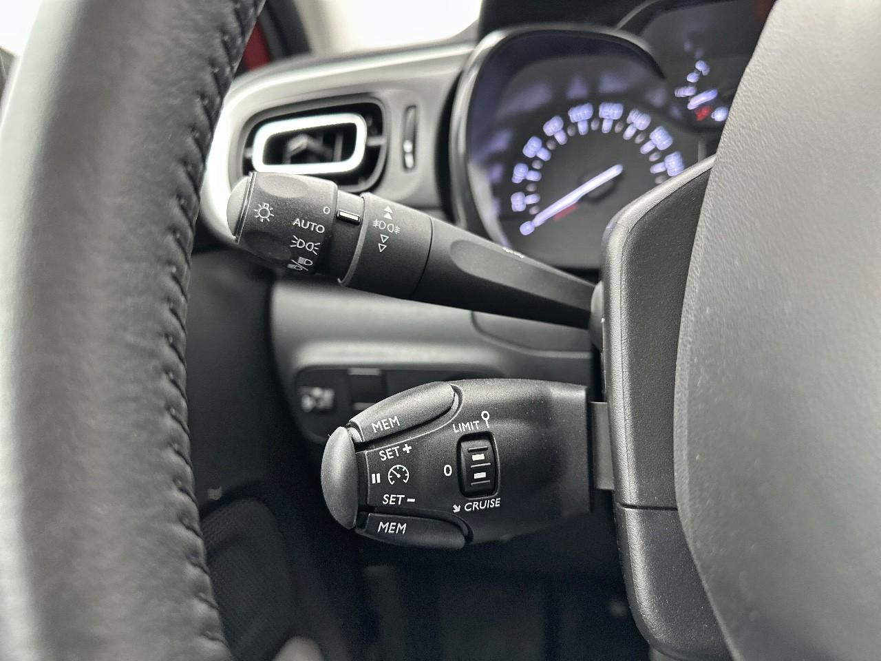 Citroën C3 puretech 110 s&s eat6 shine — photo 16