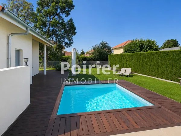 Maison de luxe 6 pièces 140 m²