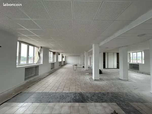 Bureaux 199 m² MOULINS LES METZ