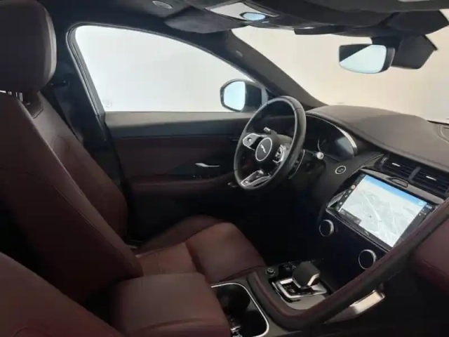 Jaguar E-Pace p200 flexfuel mhev r-dynamic s bva awd — photo 9