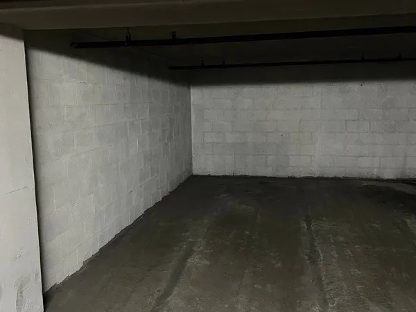 Parking 13 m²
