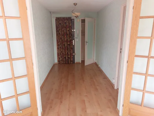 Appartement T4, 81 m2, climatisé à Poissy