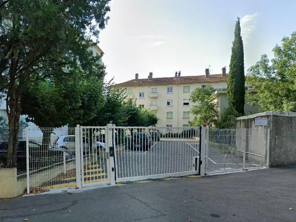 Parking 10 m² Valence