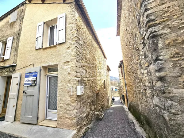 Maison de village avec cave