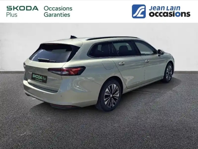 Skoda Superb combi 1.5 tsi mhev 150 ch act dsg7 — photo 2