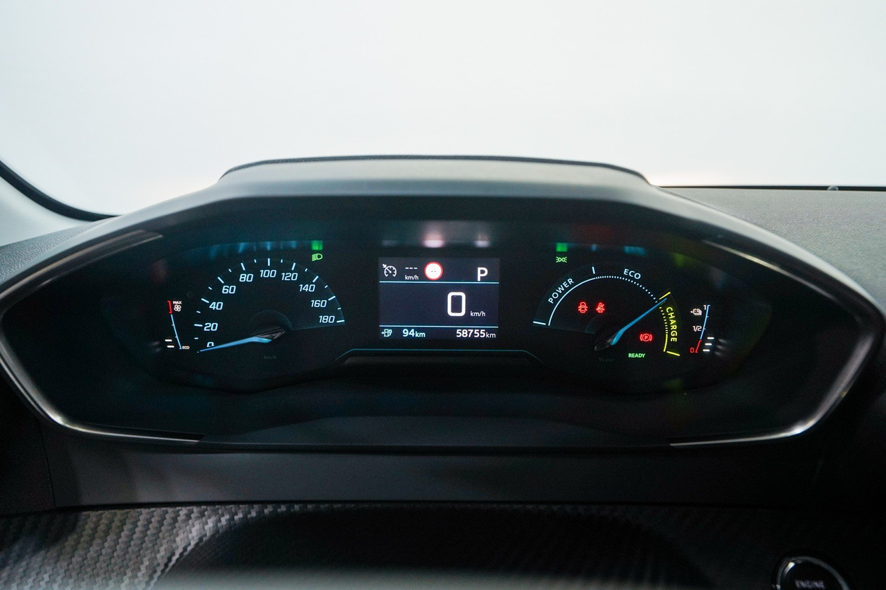 Peugeot 208 — photo 13