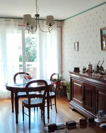 Appartement Portail Rouge