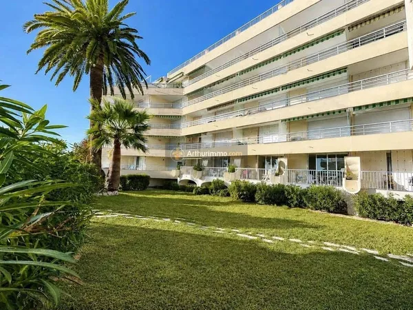 Studio 1 pièce 31 m²