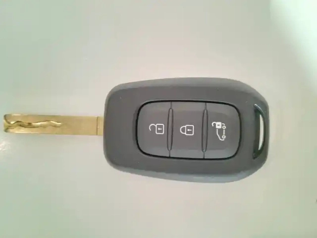 Renault Trafic ca l2h1 3t blue dci 170 auto — photo 28