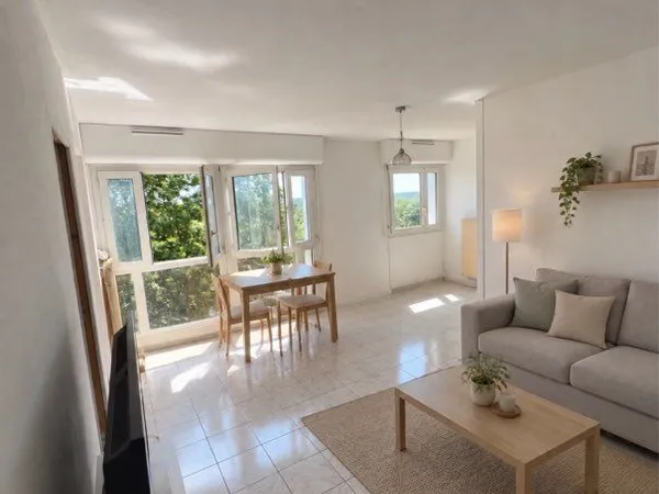 Bel appartement familial. 88m2 Calme et lumineuse