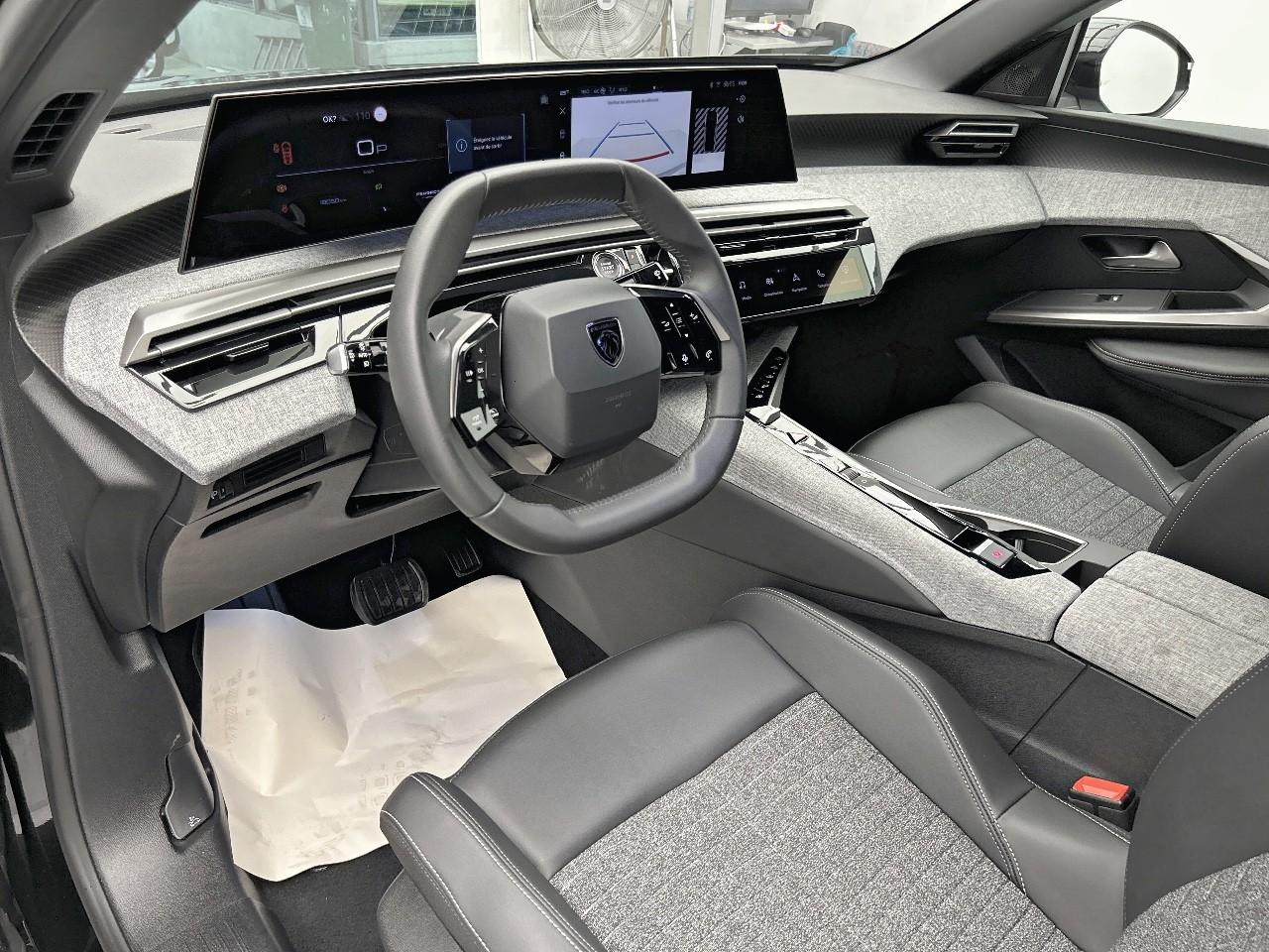 Peugeot 308 hybrid 145 e-dcs6 allure — photo 9