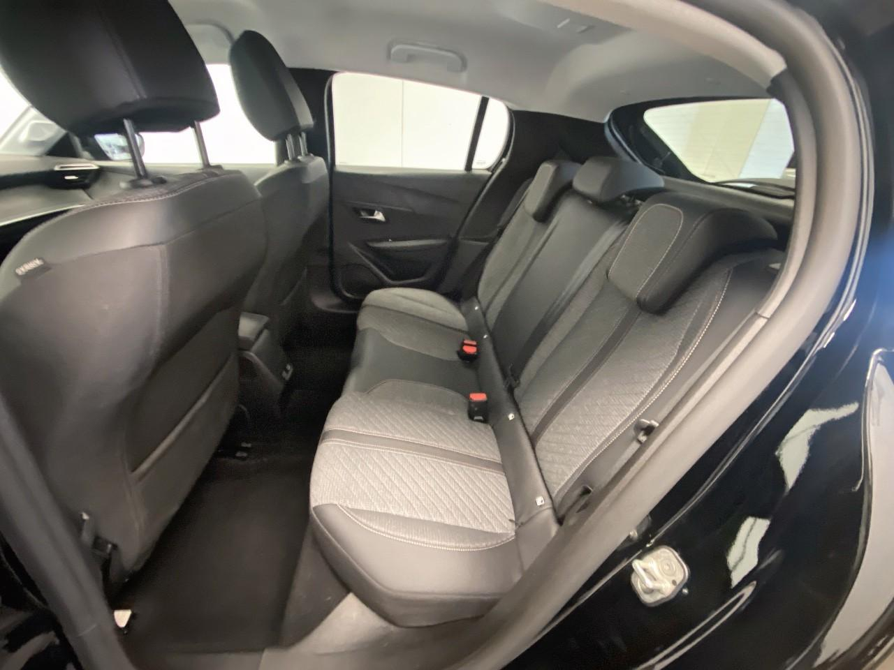 Peugeot 208 hybrid 110 ch e-dcs6 allure — photo 10