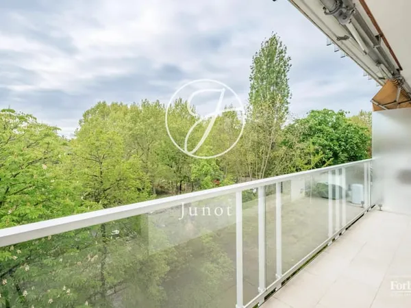 Neuilly-sur-Seine - CHATEAU - Appartement à vendre - 5 pièces - 109,85m² Carrez - 3 chambres - 2 bal