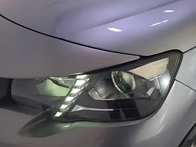 Peugeot Rifter standard bluehdi 130 s&amp;s eat8 — photo 40