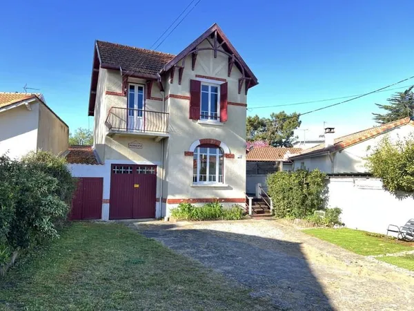 Maison de plain-pied 6 pièces 93 m²