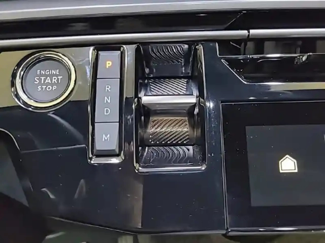 Peugeot 5008 hybrid 136 e-dcs6 — photo 14