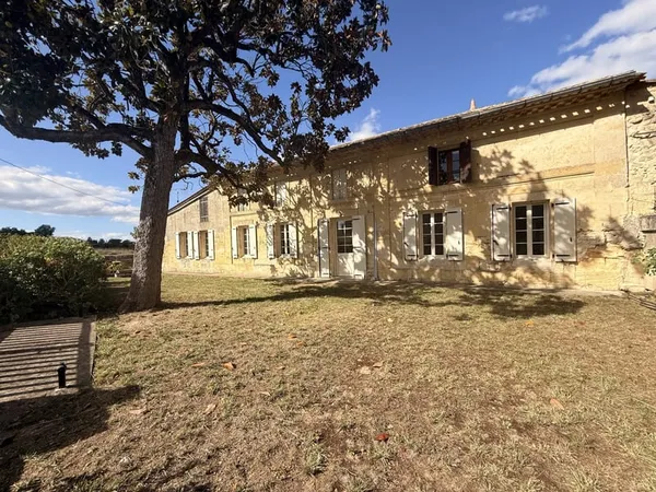 A LOUER MAISON T5