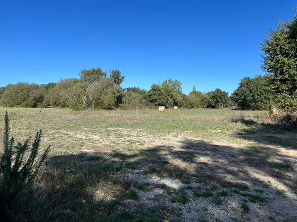 Terrain à bâtir viabilisé à vendre à Sallertaine ? 397 m²