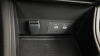 Renault Captur 1.8 E-Tech full hybrid 160ch Evolution - 25 — photo 30