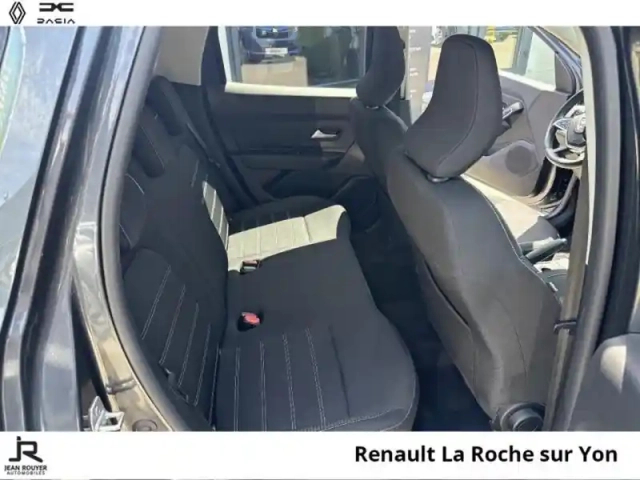Dacia Duster 1.5 blue dci 115ch prestige + 4x2 — photo 14