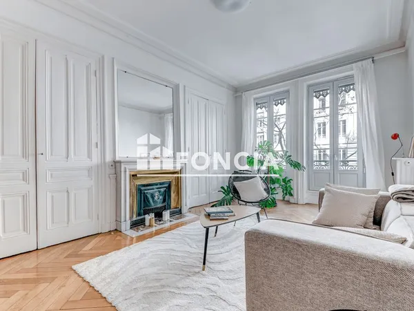 Secteur Saxe-Gambetta : T4 avec cachet