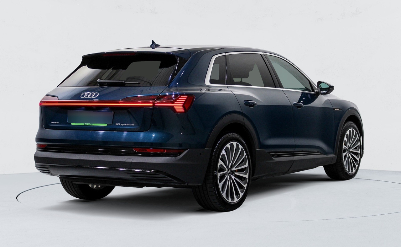 Audi e-tron — photo 5