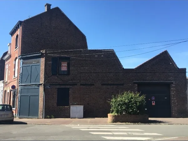 Loue Chambre d'étudiant confortable. Située dans une petite maison de 75m² -94 rue Claude Bernard à 