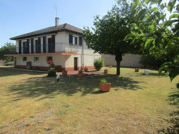 Maison traditionnelle individuelle.