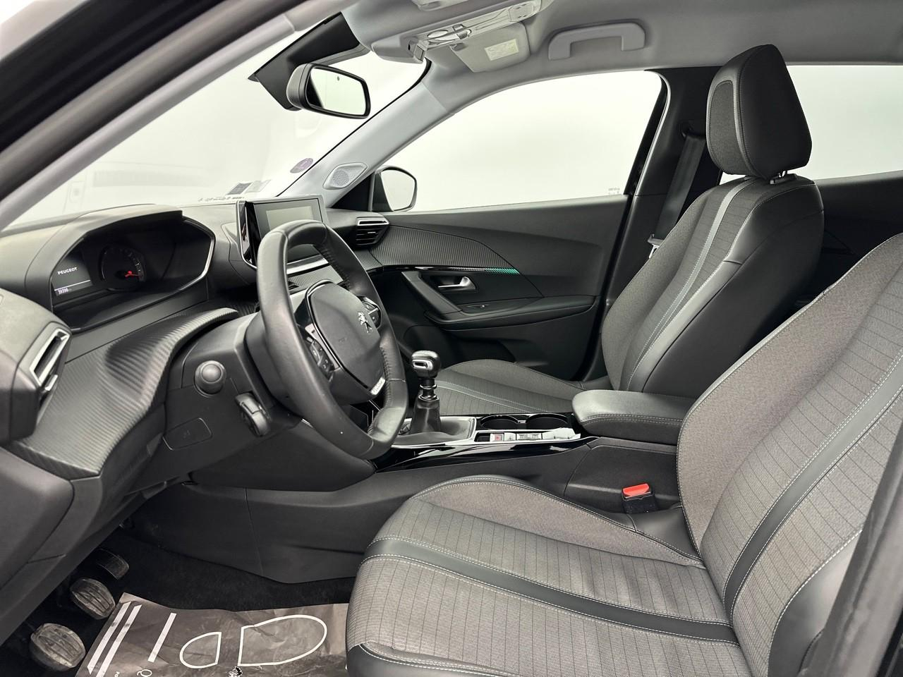 Peugeot 2008 puretech 100 s&s bvm6 allure — photo 9