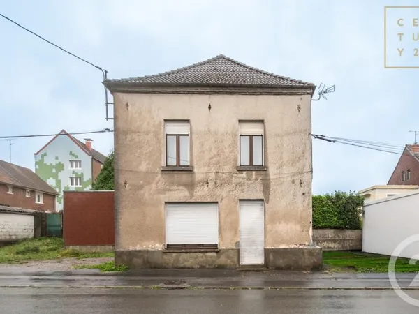 Immeuble 8 pièces 121 m²