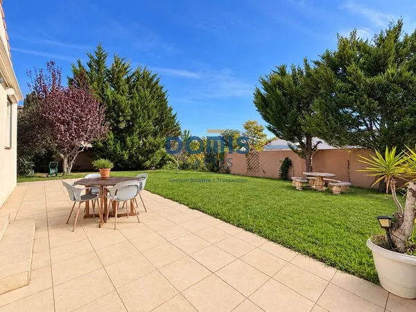 Maison de plain-pied 4 pièces 95 m²