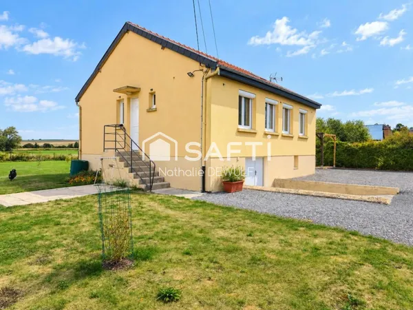 A PROXIMITE IMMEDIATE DE MARLE PAVILLON 3 CHAMBRES CONFORT PL PIED S/SOL COMPLET SUR JARDIN 1336m2